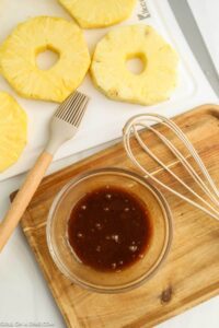 Grilled Pineapple Slices - grillonadime.com