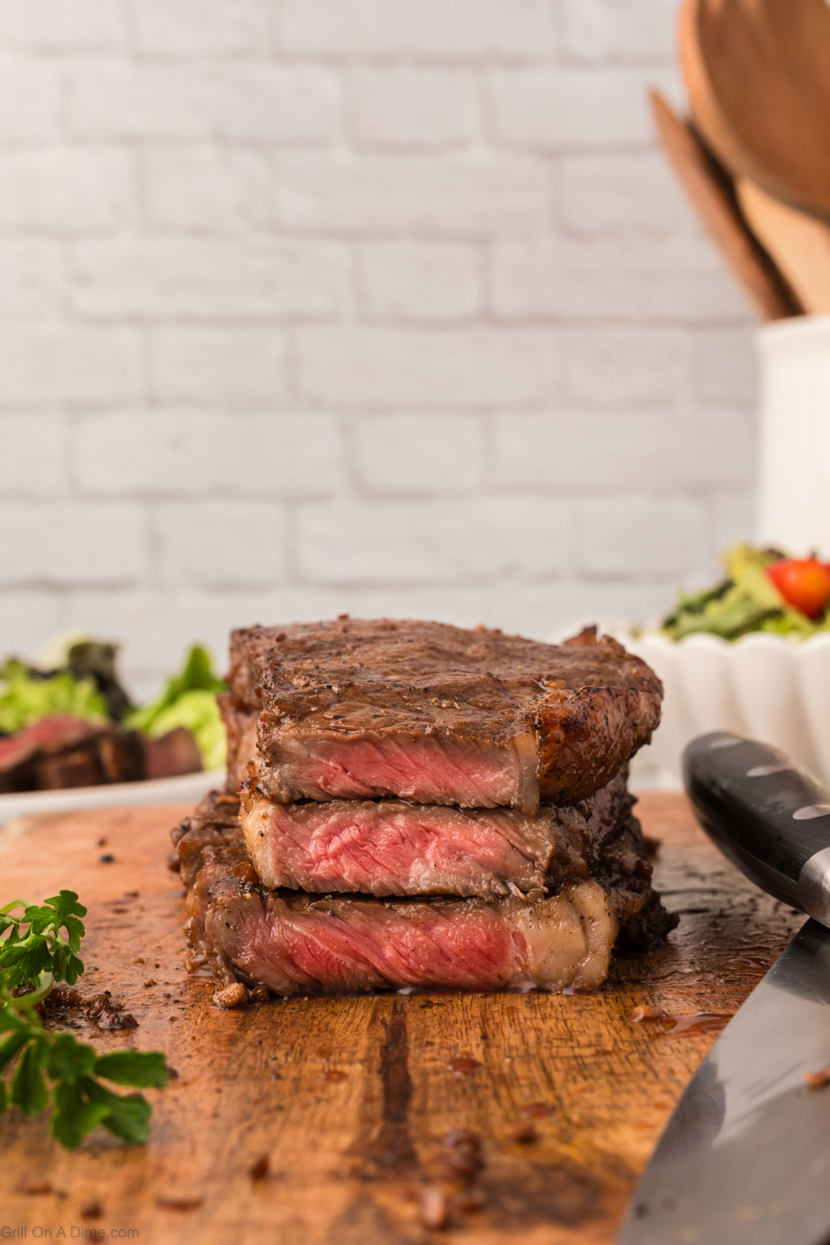 Balsamic Steak Marinade - grillonadime.com