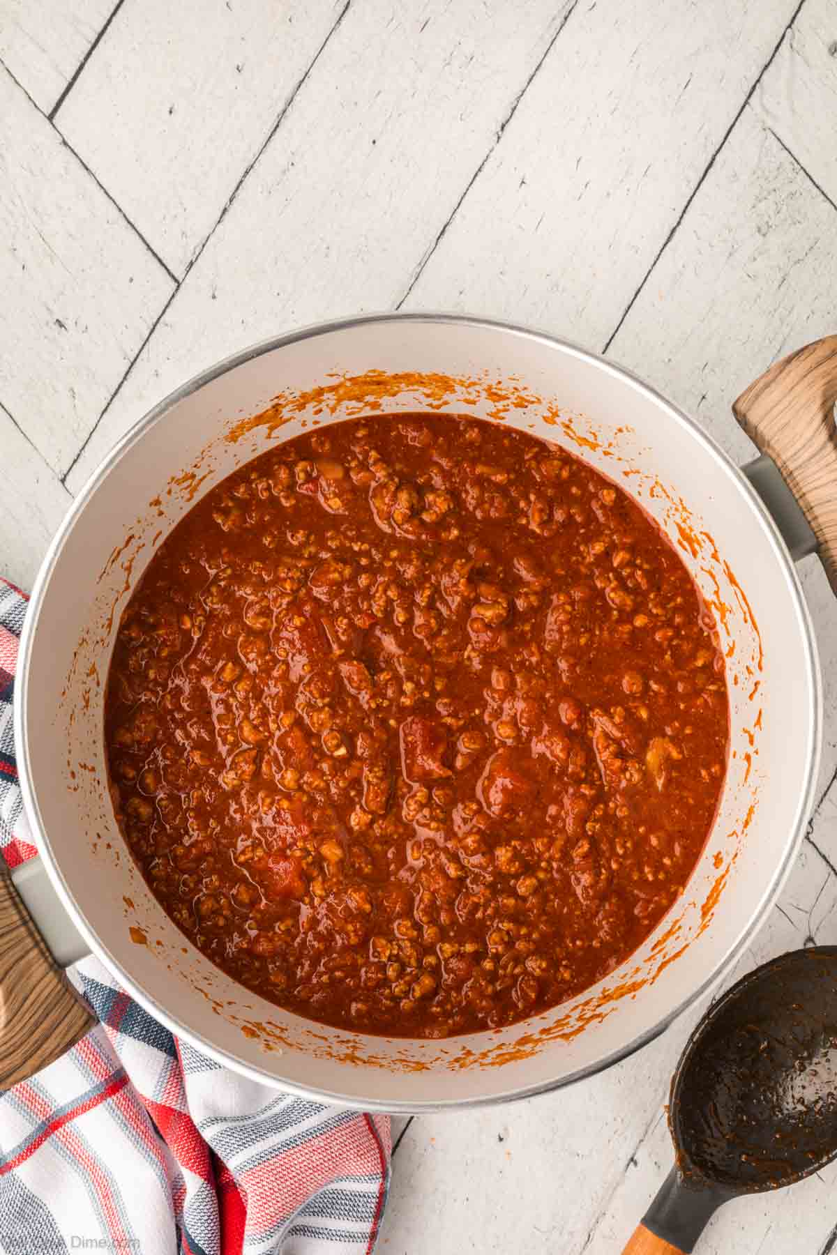 Cooked chili in a large pot