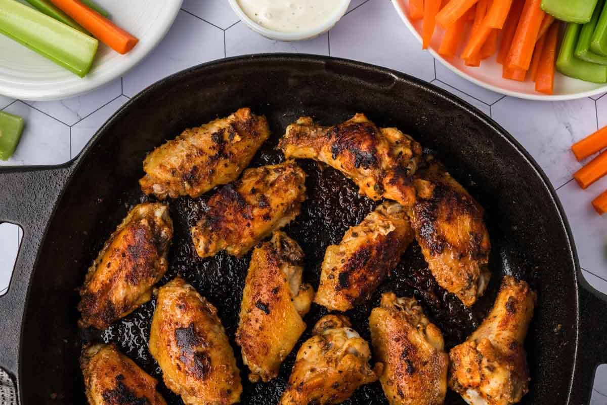 Cast Iron Chicken Wings - grillonadime.com