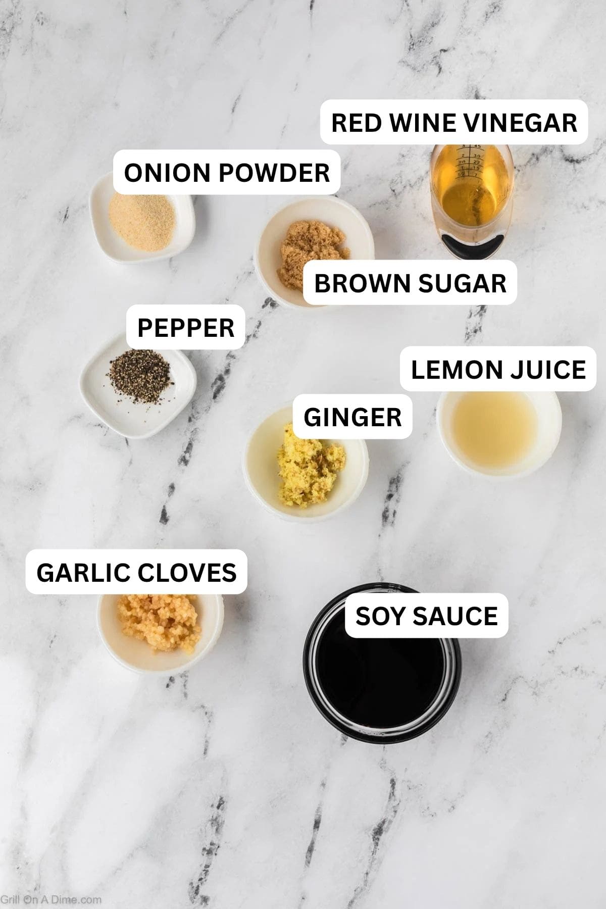 Ingredients need to make the sauce which includes soy sauce, garlic, pepper, ginger and more. 